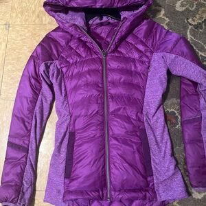 Lululemon Down for a run 600 fill goose down Puffer Jacket